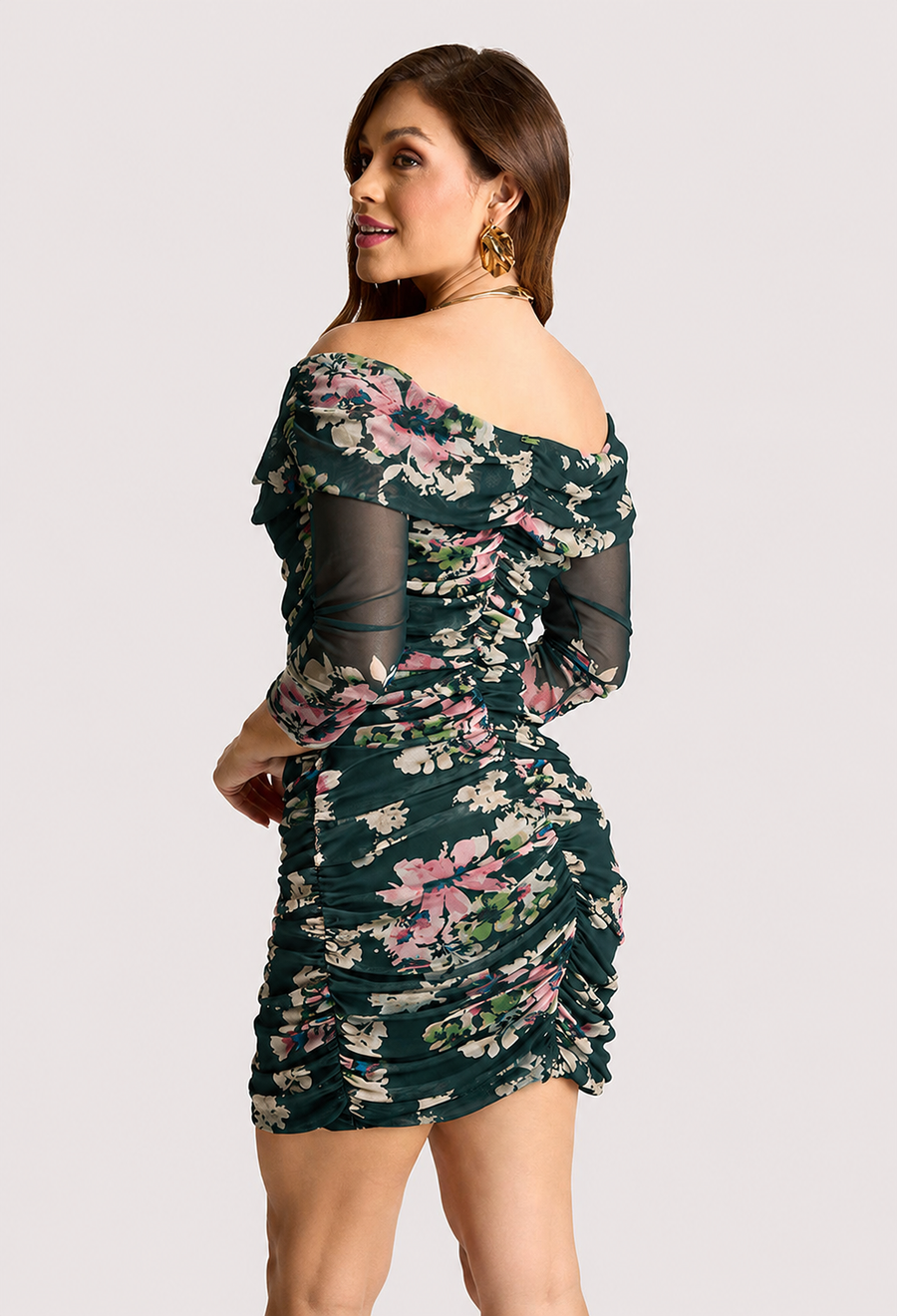 Vestido Curto Ombro A Ombro Drapeado Decote Em V