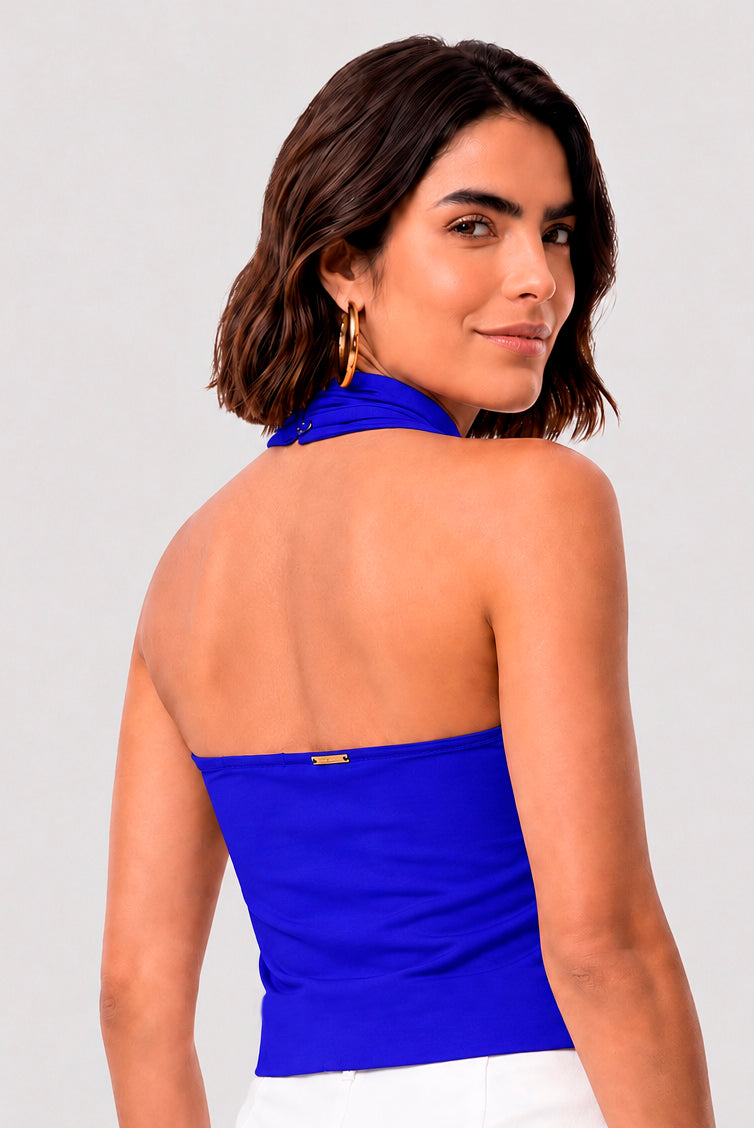 Blusa Cavada Com Gola Alta