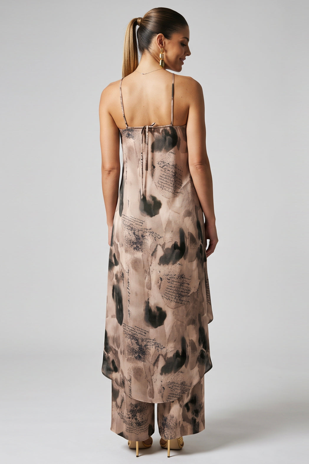COR: ESTAMPADO [colmeia-image:c59ec65d-7bd2-40a9-92fa-38d516ca16b4]