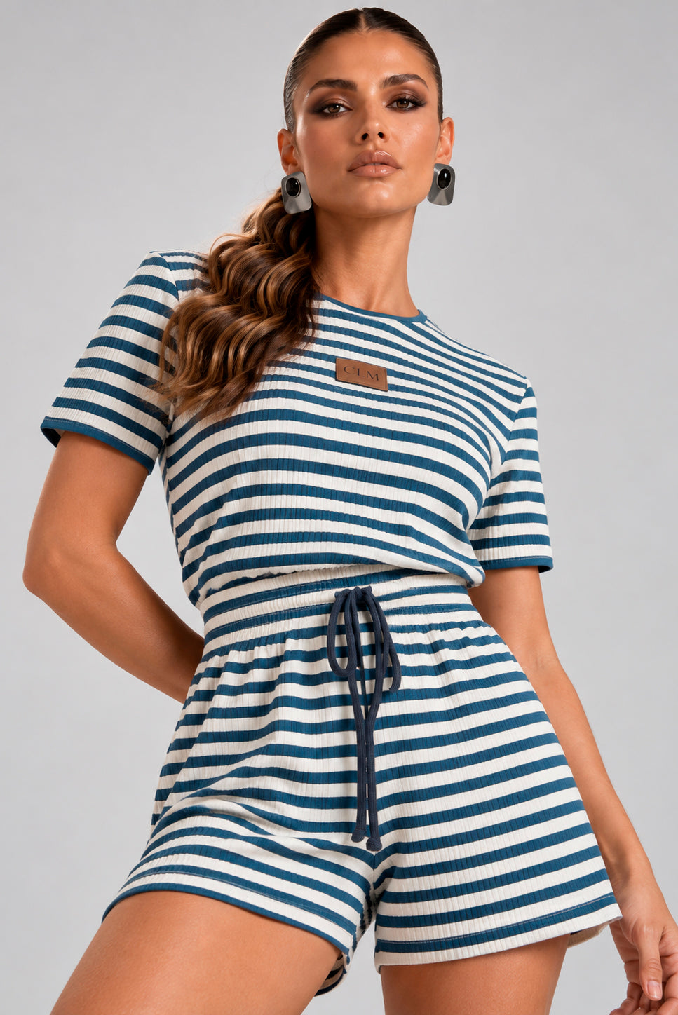 COR: AZUL INDIGO [colmeia-image:46a6e69c-f41b-4d97-afe5-a163f136f6b2]