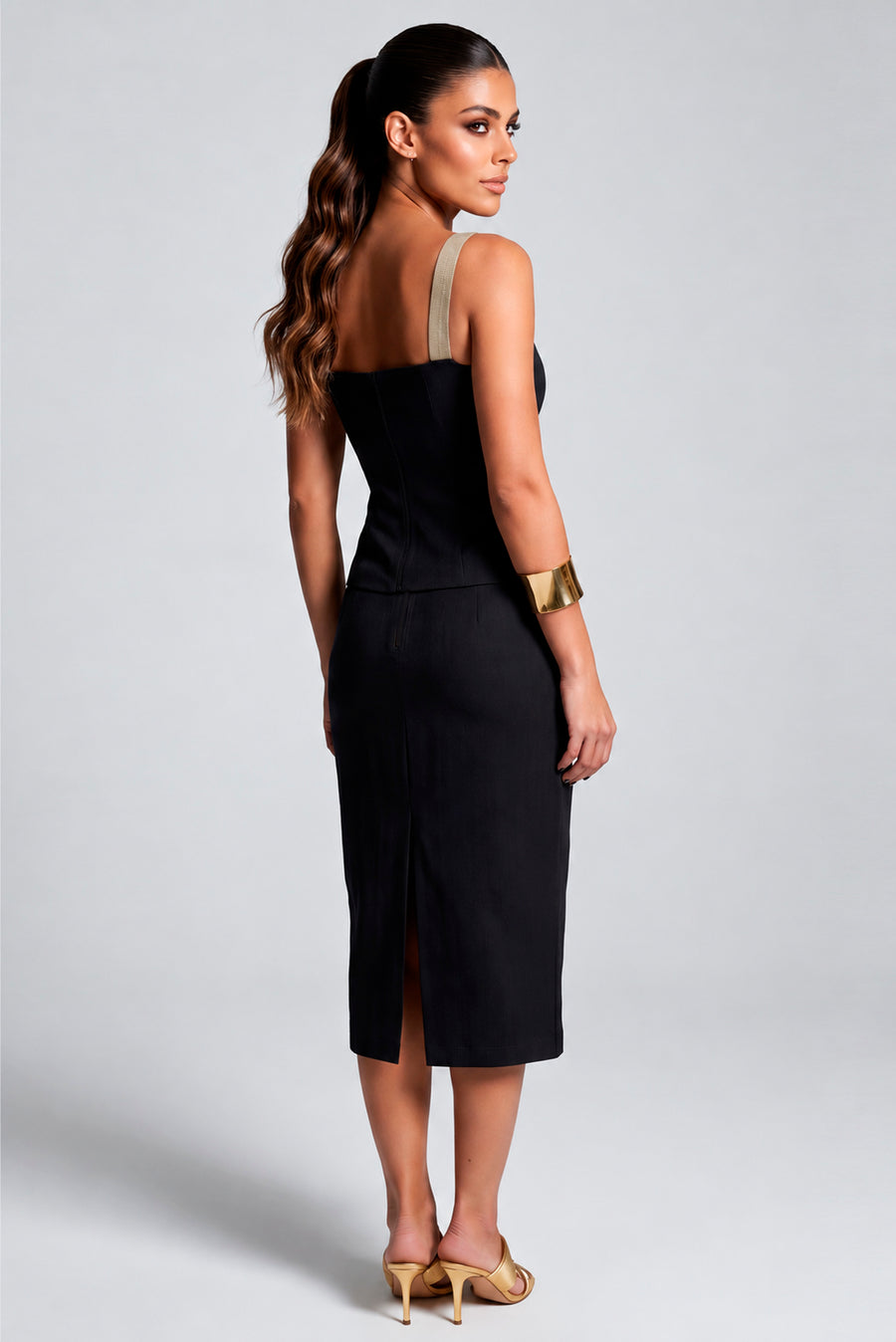 COR: PRETO [colmeia-image:238f6810-f29f-4ebd-8260-6b7ec91106bc]