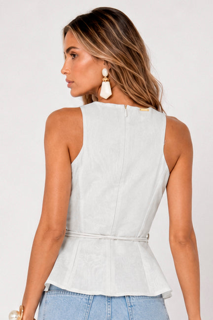 COR: BRANCO [colmeia-image:5a2498f6-1ff3-4916-9cad-4669673bfc7f]