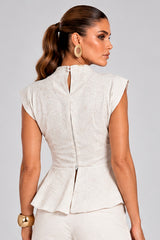 COR: ESTAMPADO [colmeia-image:0571abec-dcf7-4563-956c-16e90200fae1]