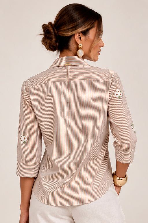 COR: ESTAMPADO [colmeia-image:04fc7195-d858-43f0-80bb-1db7fd56c2a4]