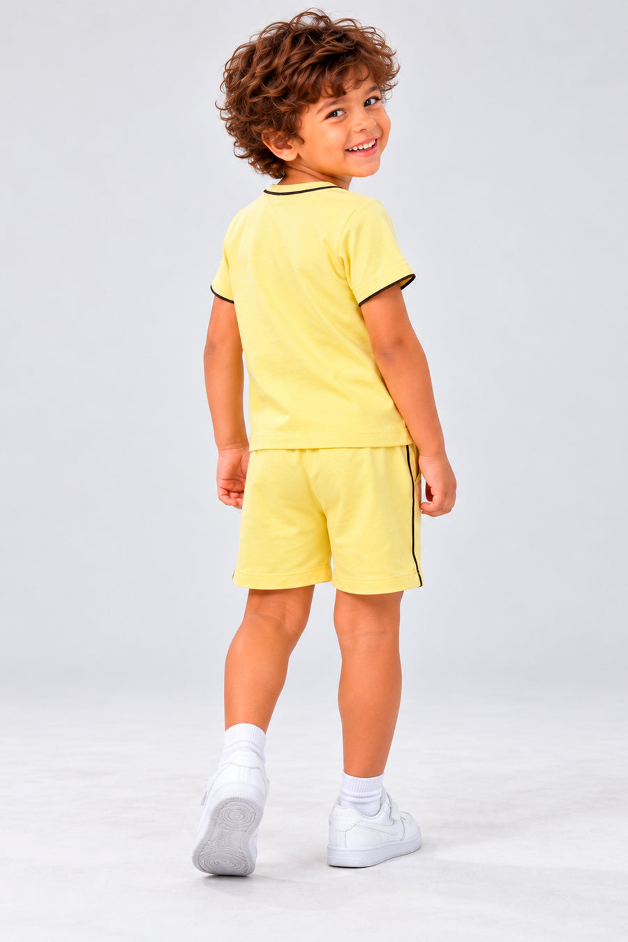 COR: AMARELO SAMBA [colmeia-image:cdead78e-6706-42c2-a736-2a8ade52d657]