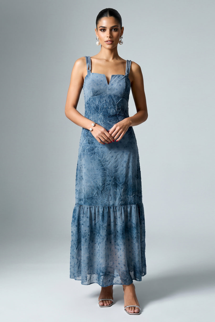 COR: AZUL INDIGO [colmeia-image:151dbd1b-20c2-4147-8f94-4e06190ed154]