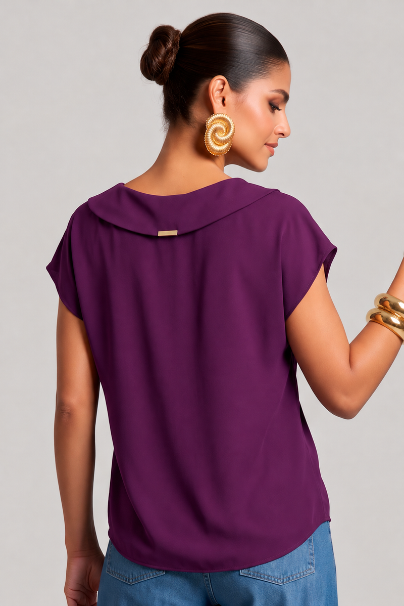 COR: FUCSIA [colmeia-image:db17db56-94fb-445f-9388-36c91ee00fd0]
