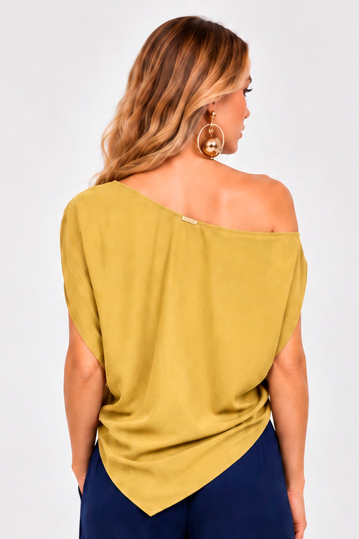 COR: AMARELO CLARO [colmeia-image:e5227b22-2d1c-4685-87f8-9d8b70aca633]