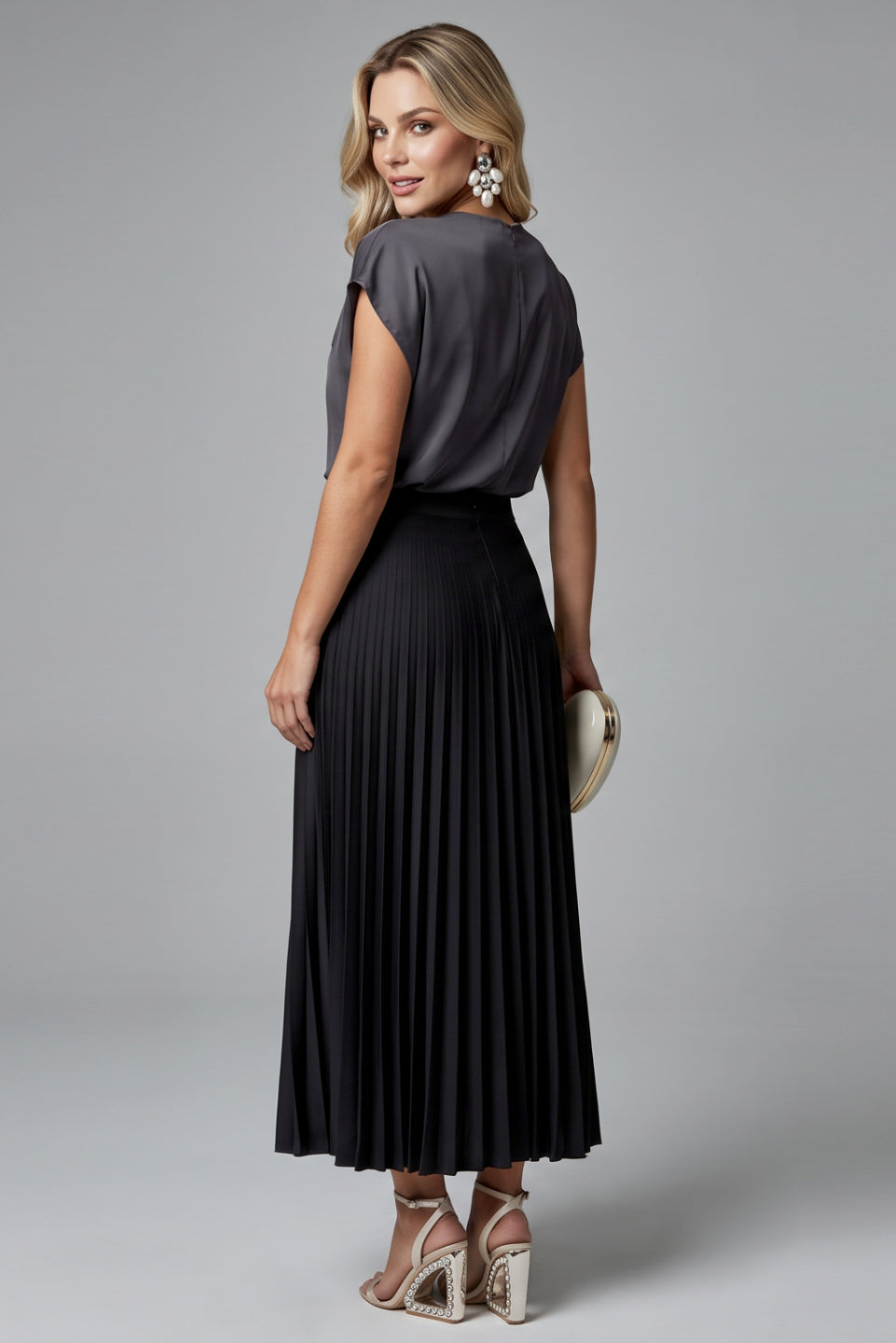 COR: PRETO [colmeia-image:3992078b-52a8-4ea3-92e8-e79ca019b235]