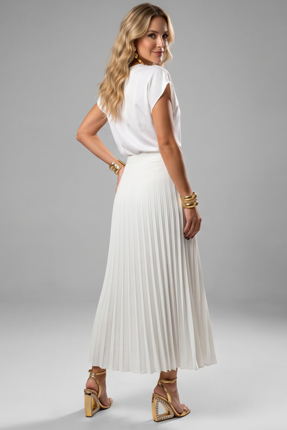 COR: OFF WHITE [colmeia-image:f5597c87-5fed-45c4-8e2d-dcce73a4f3de]