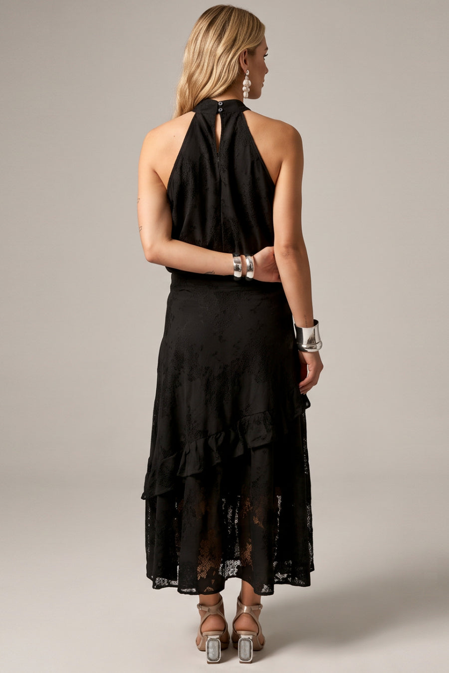 COR: PRETO [colmeia-image:d3966346-6859-4bf3-b124-00543dad609f]