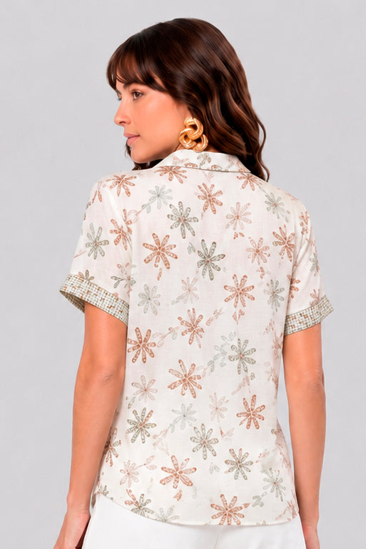 Blusa Com Vivos E Dobroes