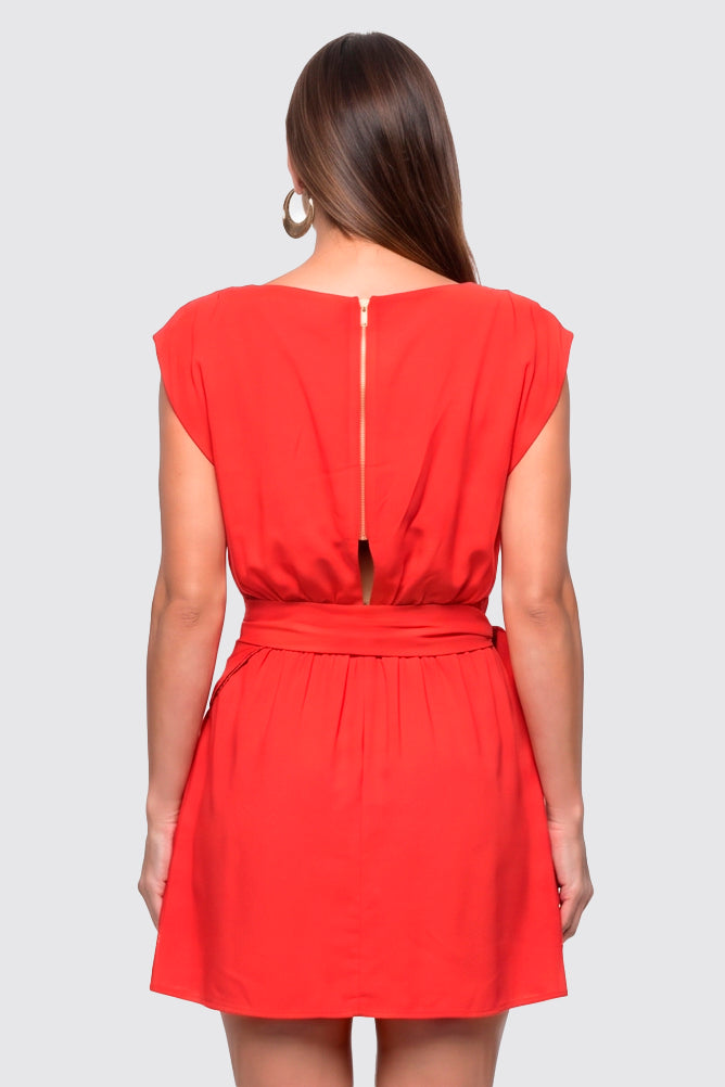 Vestido Curto Com Lenco