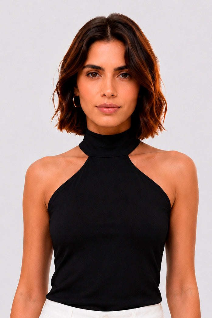 Blusa Cavada Com Gola Alta