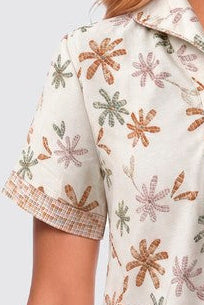 Blusa Com Vivos E Dobroes