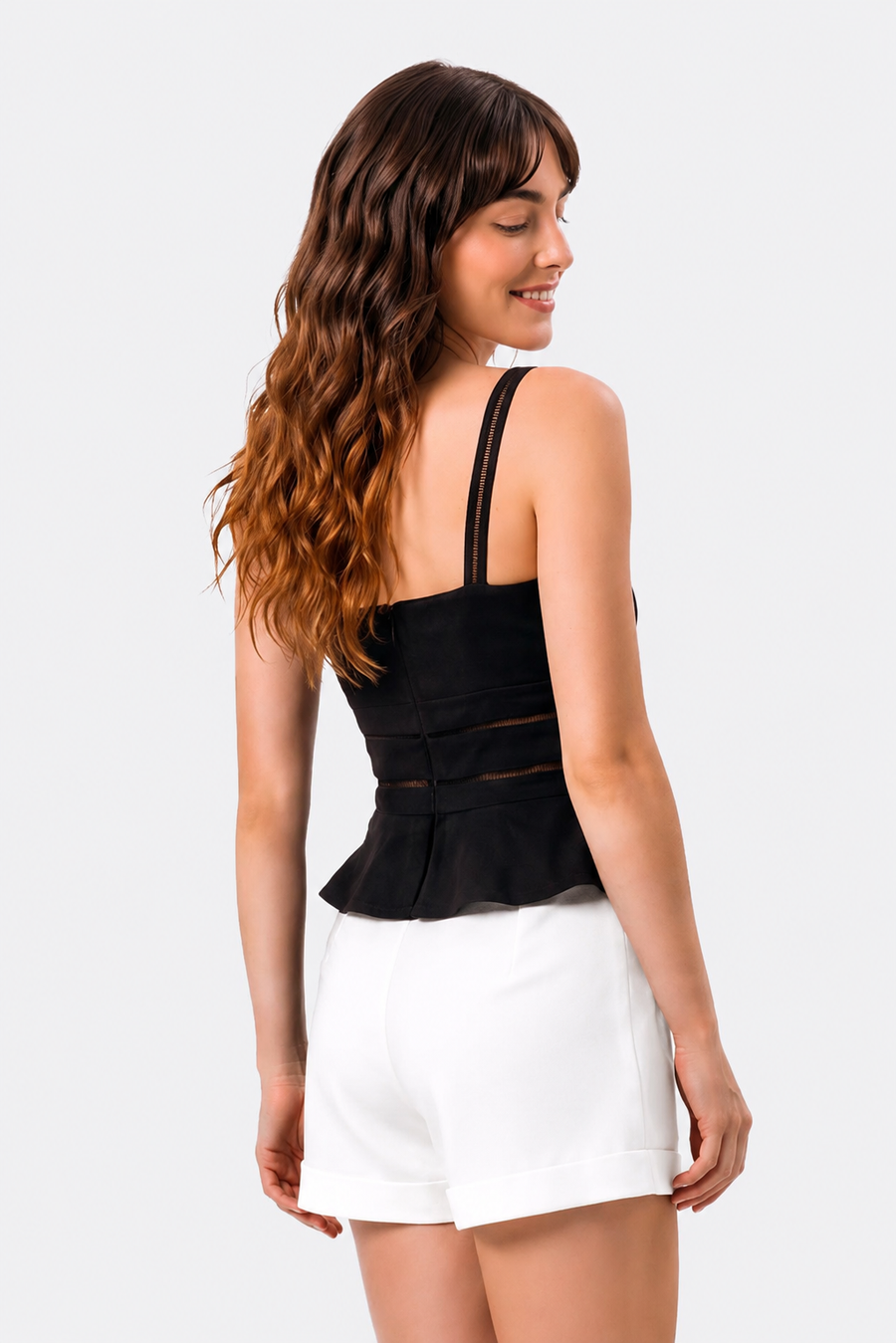Short Curto Com Pregas